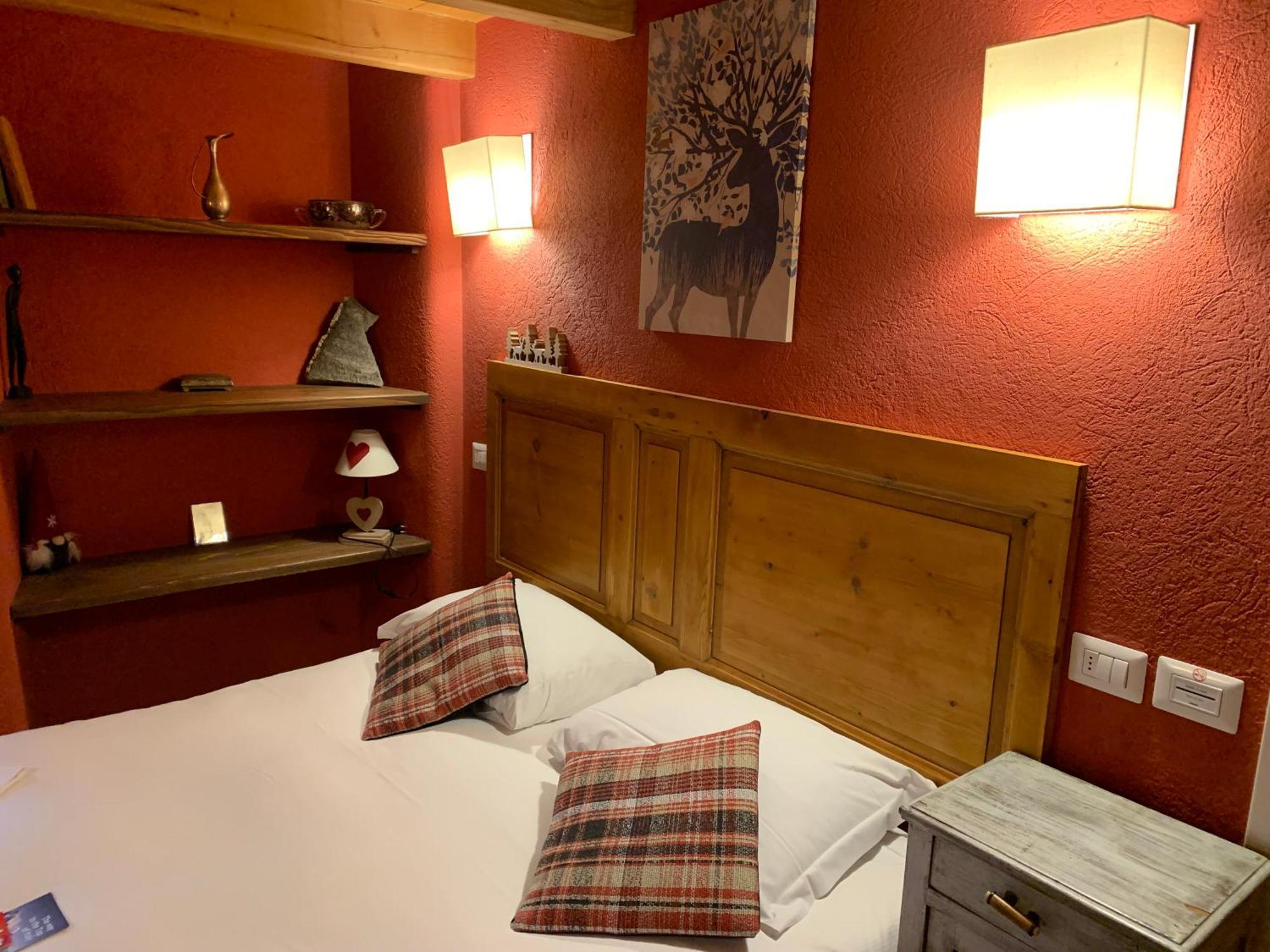 Rifugio Lilla Bed & Breakfast La Thuile Exterior foto